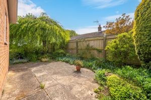 Side garden- click for photo gallery